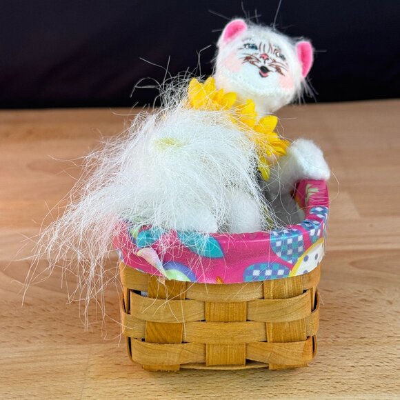 Annalee Mobilitee Easter Bunny Cat in Basket Figurine Kitty in Basket - Picture 2 of 9